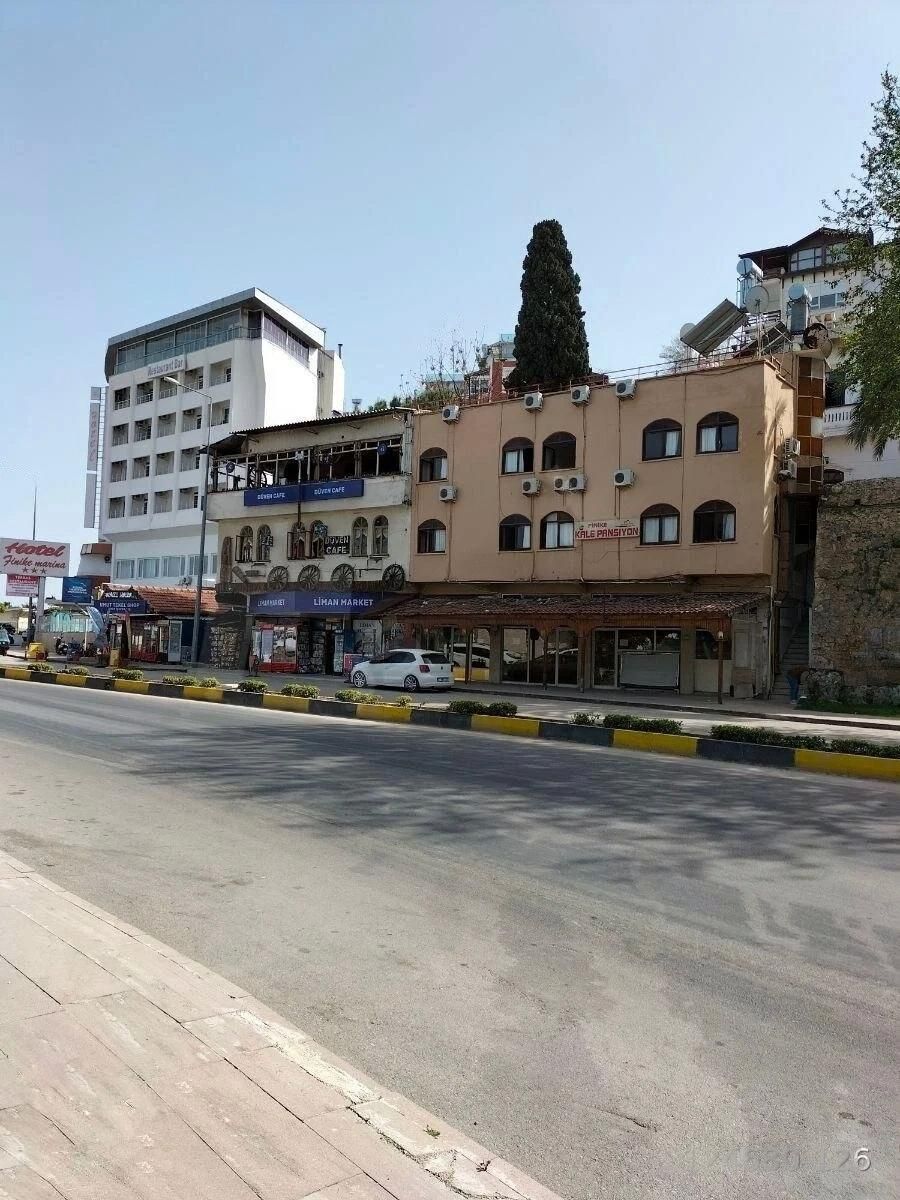 Hotel in Finike, Turkey - picture 1