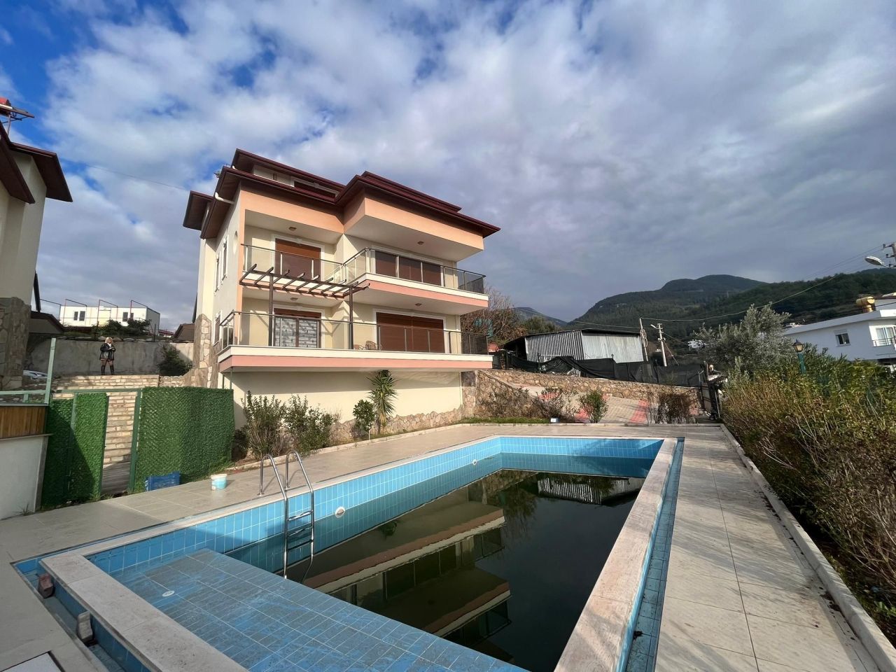 Villa en Alanya, Turquia, 420 m2 - imagen 1