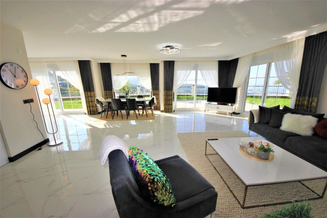 Villa en Alanya, Turquia, 220 m2 - imagen 1