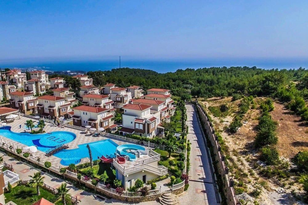 Villa in Incekum, Turkey, 175 sq.m - picture 1