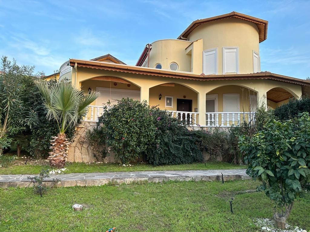 Villa in Alanya, Türkei, 200 m2 - Foto 1