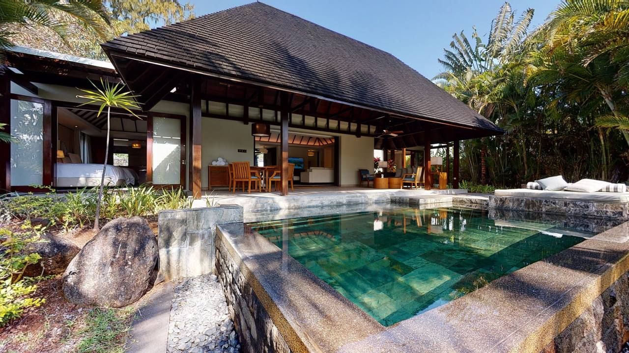 Villa in Grande Riviere Noire, Mauritius, 223 sq.m - picture 1