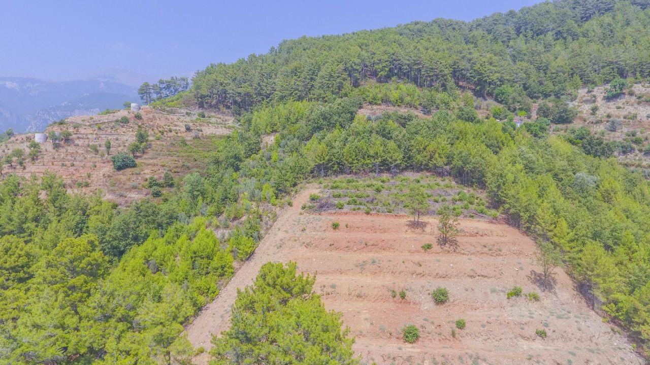 Terreno en Alanya, Turquia, 1 521 m2 - imagen 1