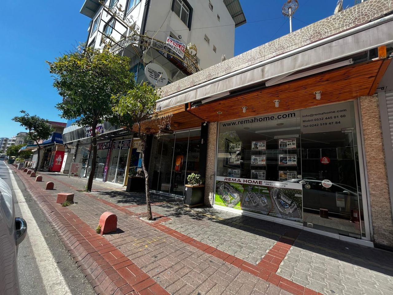 Commercial property in Alanya, Turkey, 63 sq.m - picture 1
