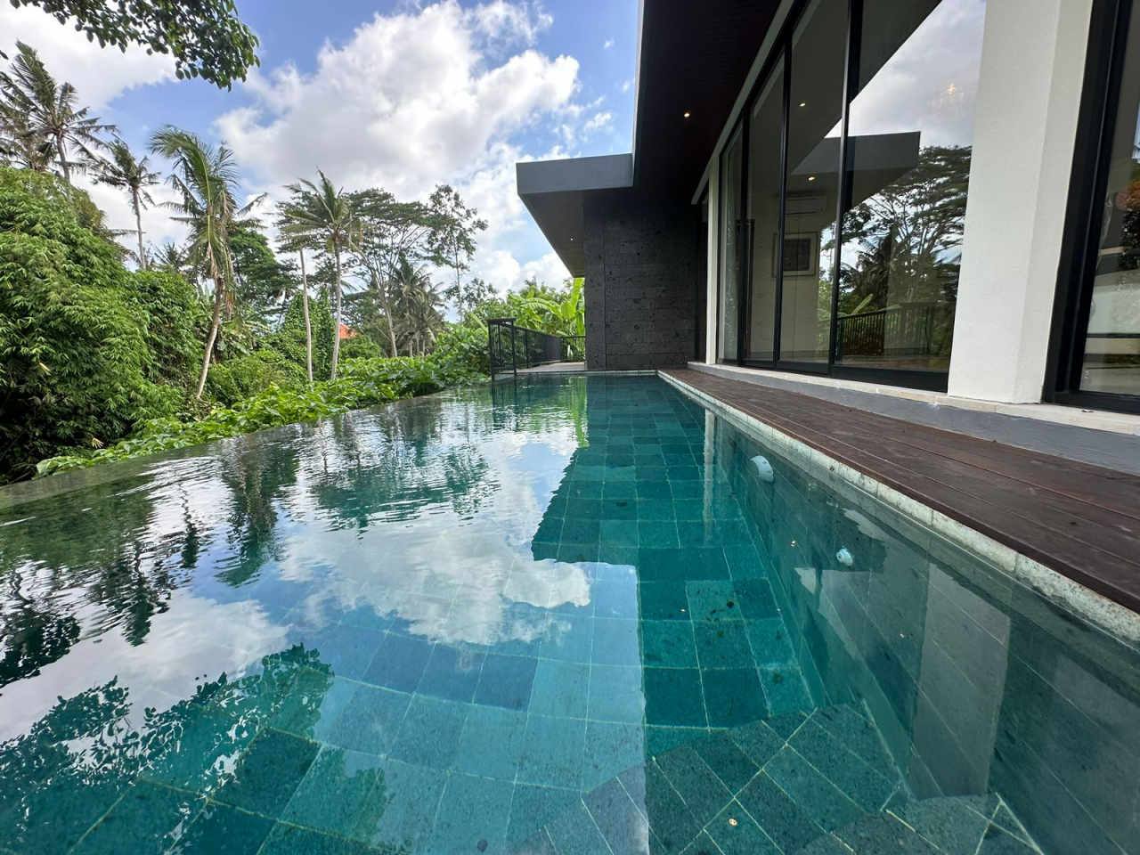 Villa in Ubud, Indonesien, 180 m2 - Foto 1