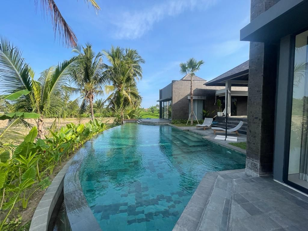 Villa in Ubud, Indonesia, 600 sq.m - picture 1