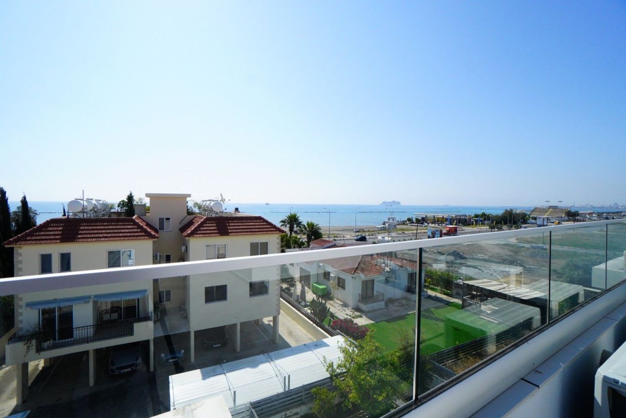 Villa à Larnaca, Chypre, 141 m2 - image 1