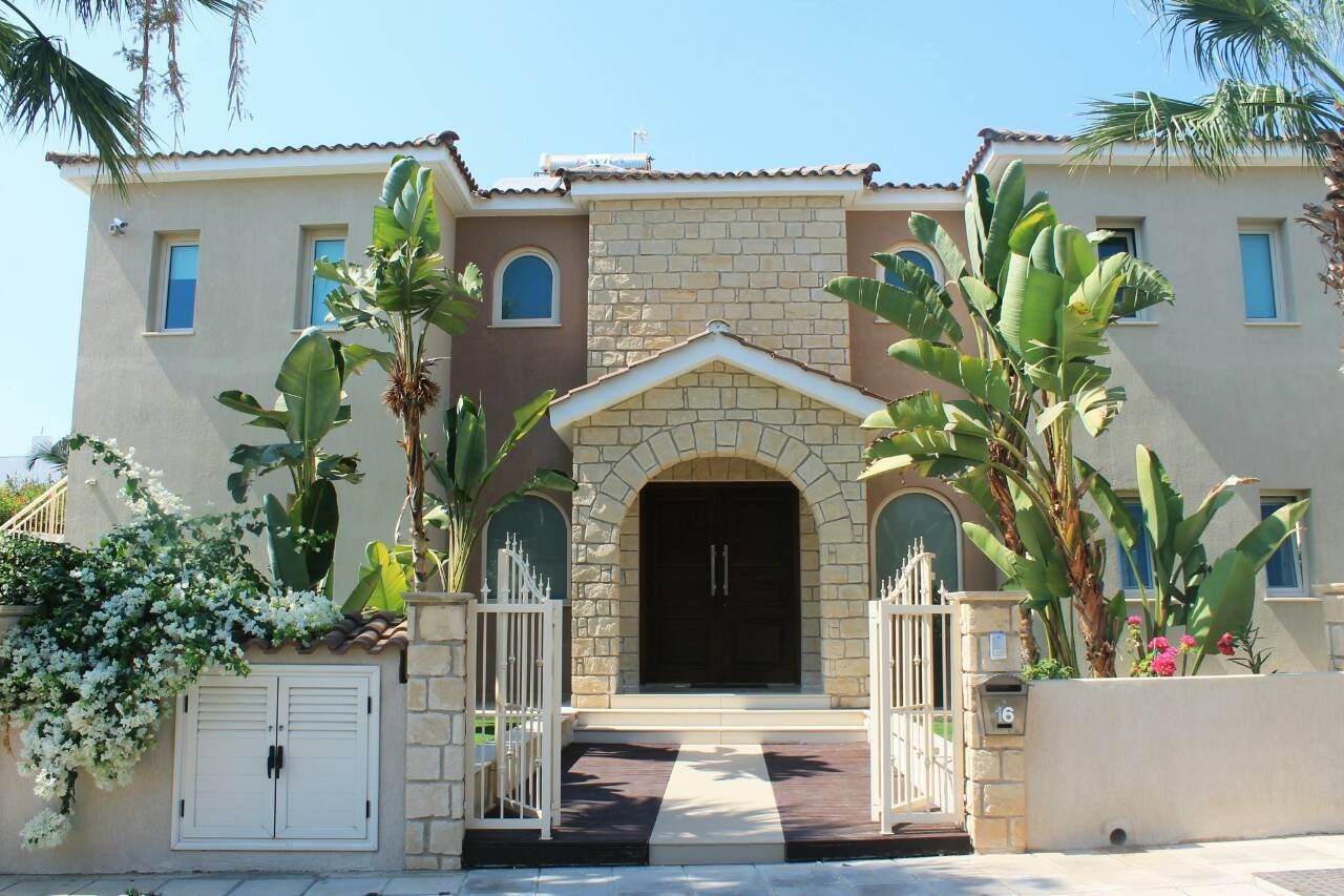 Villa en Pafos, Chipre, 370 m2 - imagen 1