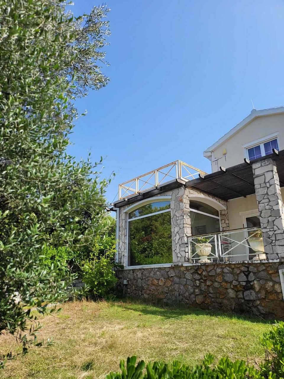 Villa in Kotor, Montenegro, 250 sq.m - picture 1