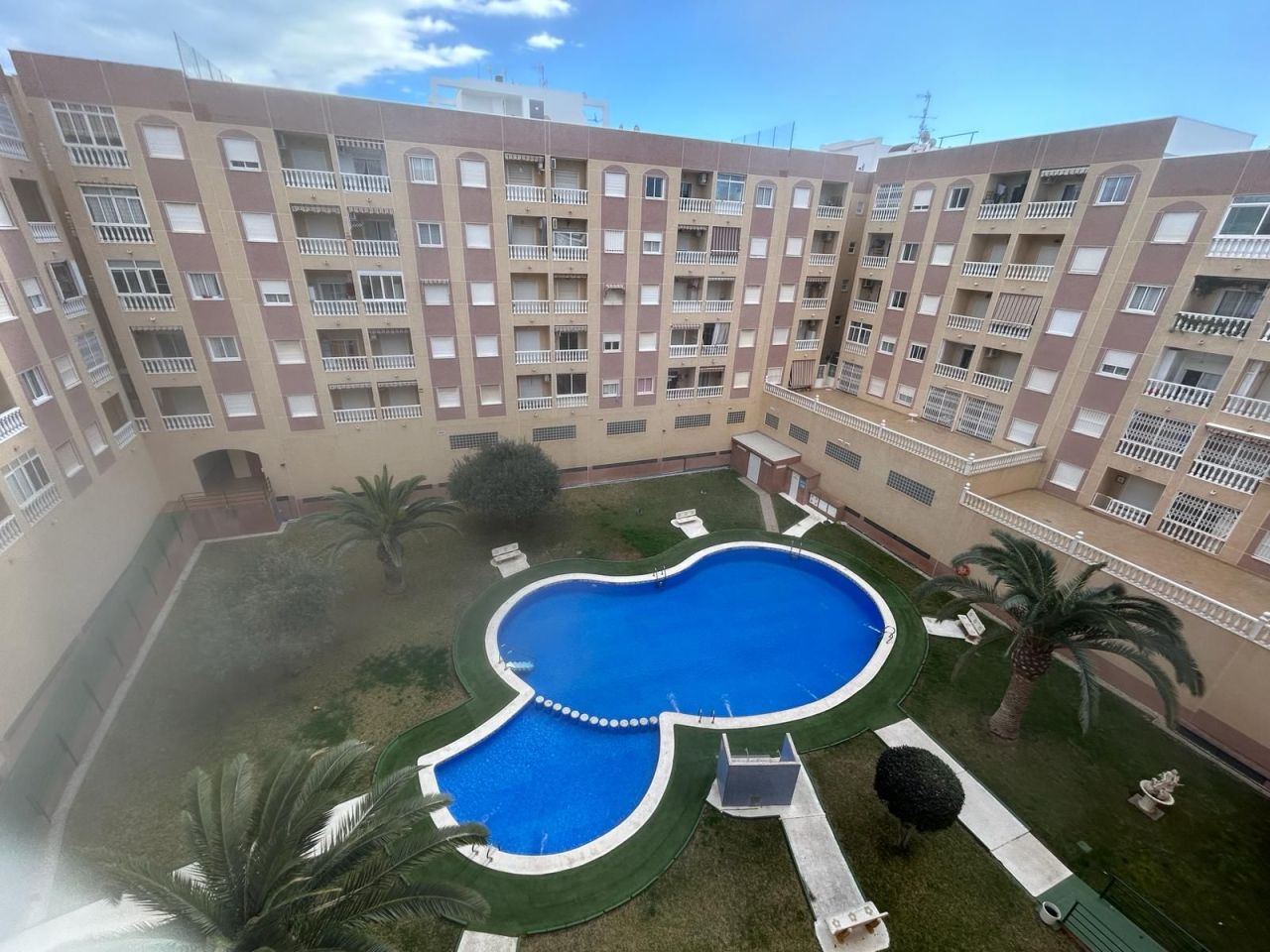 Appartement à Torrevieja, Espagne, 60 m2 - image 1