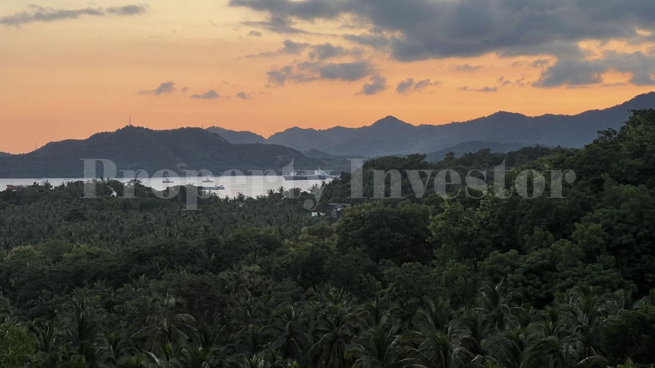Land in Candidasa, Indonesia, 8 800 sq.m - picture 1
