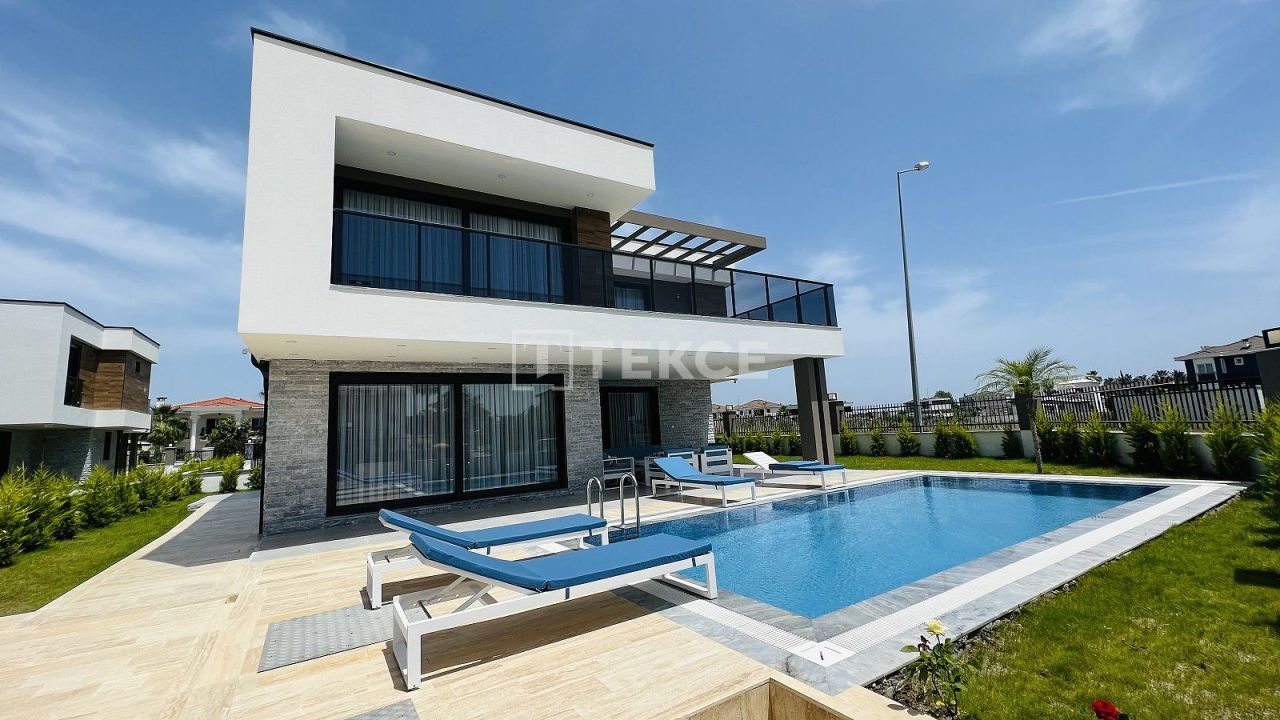 Villa in Kemer, Türkei, 259 m2 - Foto 1