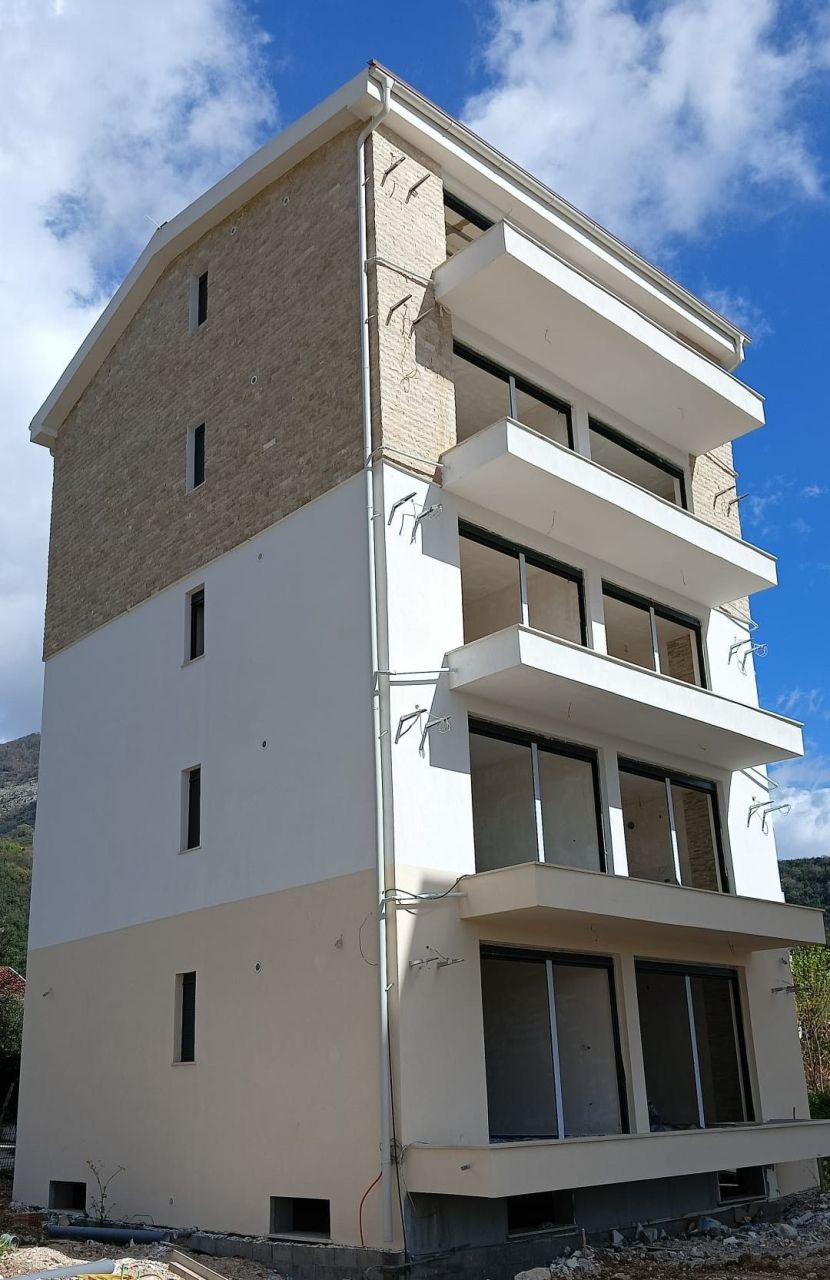 Wohnung in Bijela, Montenegro, 72 m2 - Foto 1