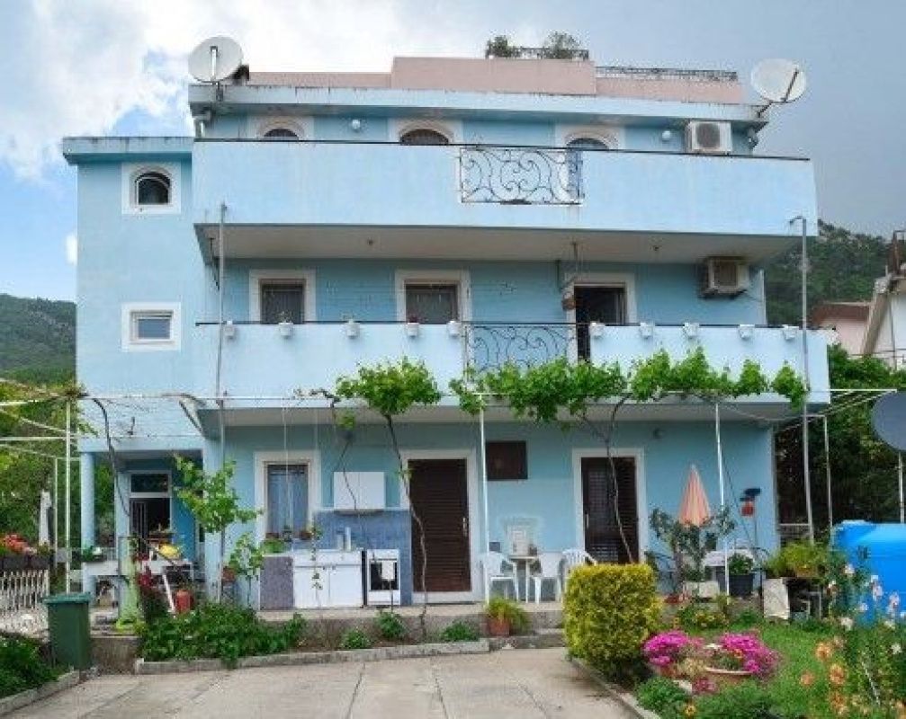 House in Budva, Montenegro, 221 sq.m - picture 1