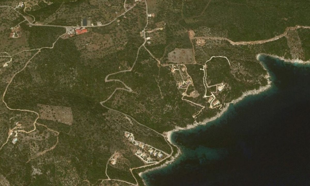 Terrain sur les Îles Ioniennes, Grèce, 7 330 ares - image 1