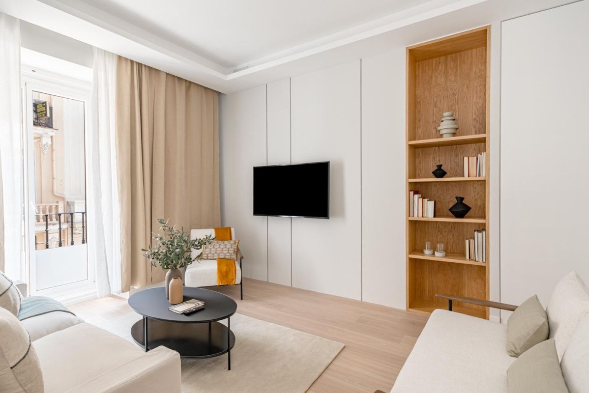 Flat in Madrid, Spain, 88 sq.m - picture 1