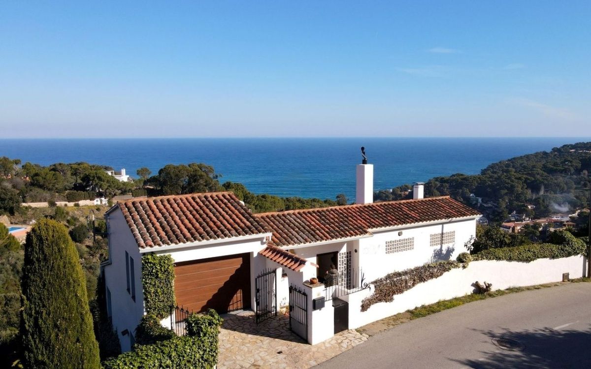 House on Costa Brava, Spain, 265 sq.m - picture 1