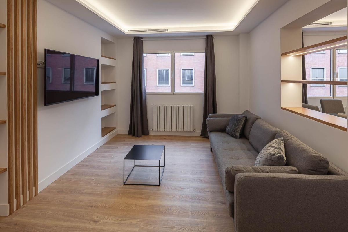 Flat in Madrid, Spain, 84 sq.m - picture 1