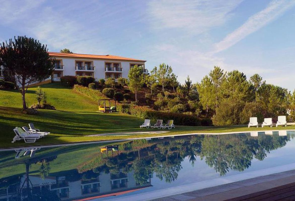 Hotel in Abrantes, Portugal - picture 1
