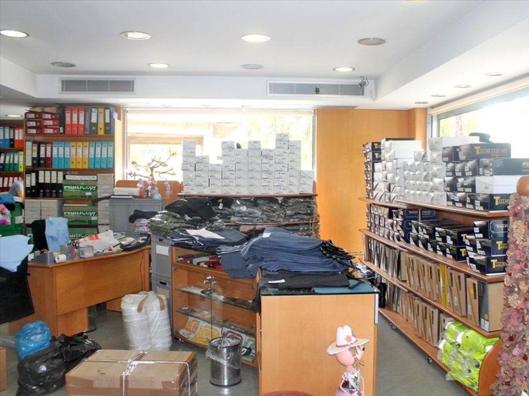 Commercial property in Athens, Greece, 804 sq.m - picture 1