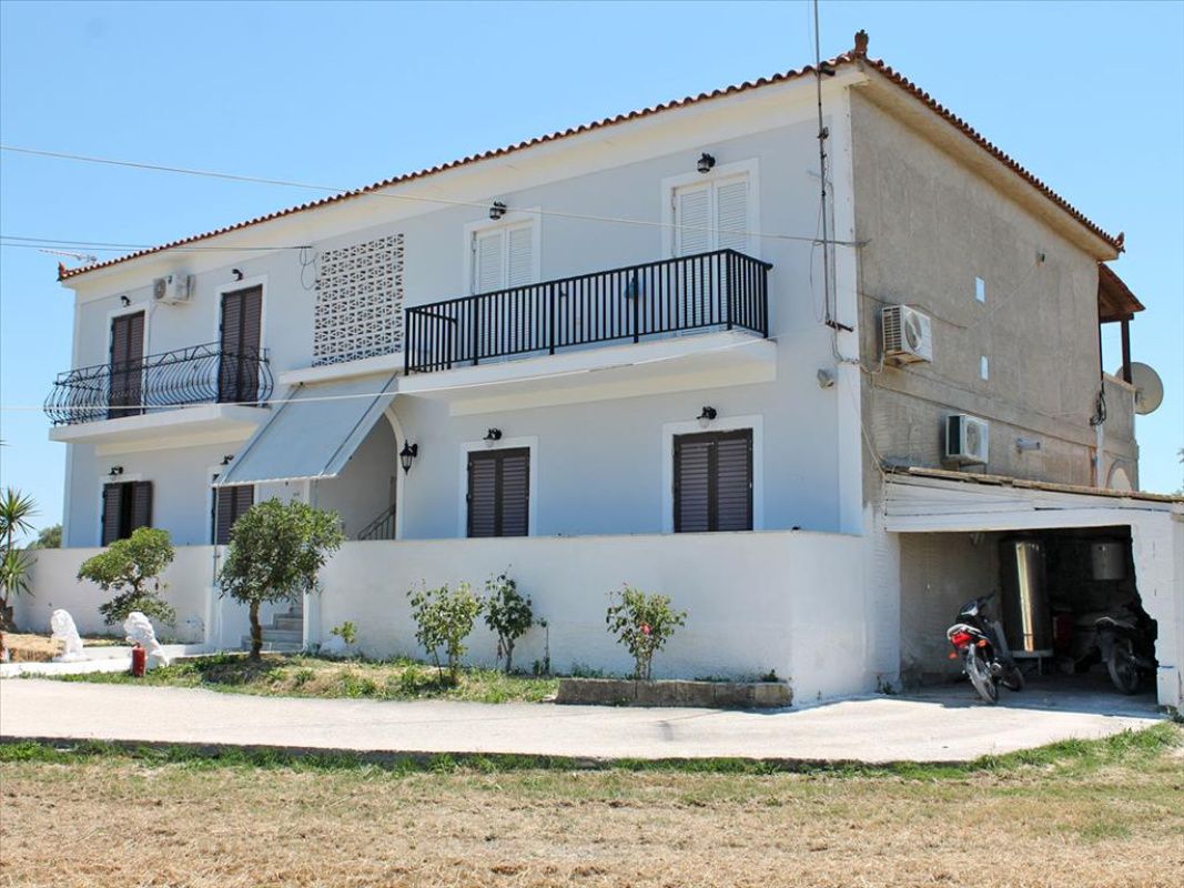 Commercial property on Ionian Islands, Greece, 360 sq.m - picture 1