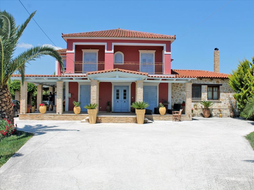 Casa en las Islas Jónicas, Grecia, 225 m² - imagen 1
