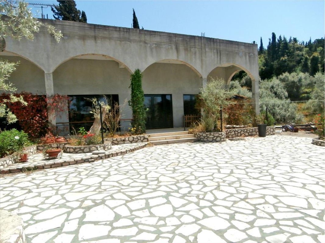 Commercial property on Ionian Islands, Greece, 262 sq.m - picture 1