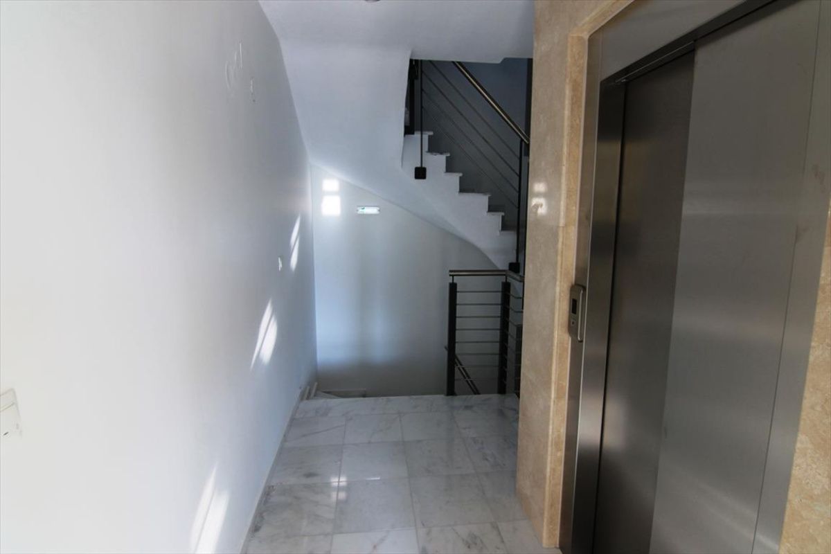 Flat in Thessaloniki, Greece, 146 sq.m - picture 1