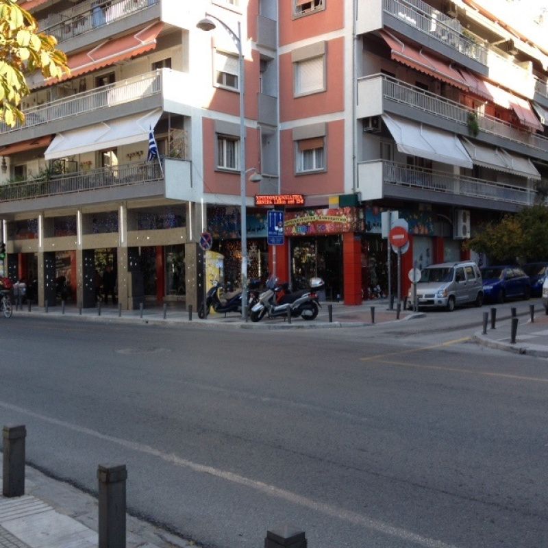 Commercial property in Thessaloniki, Greece, 660 sq.m - picture 1