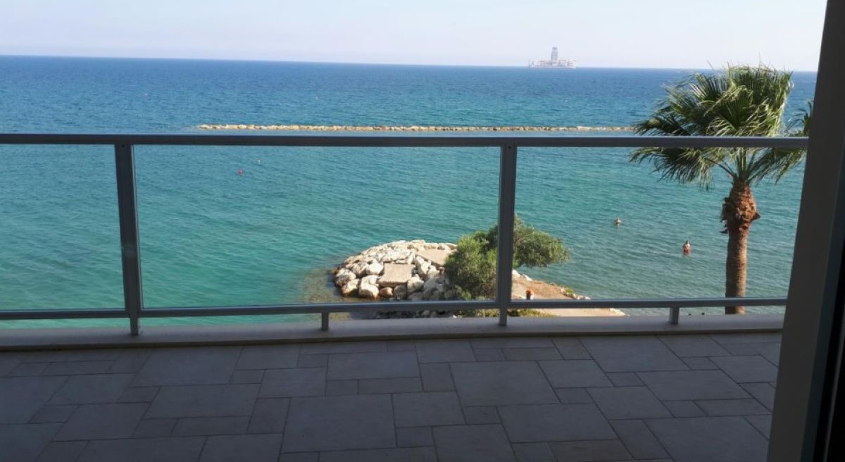 Flat in Limassol, Cyprus, 90 sq.m - picture 1