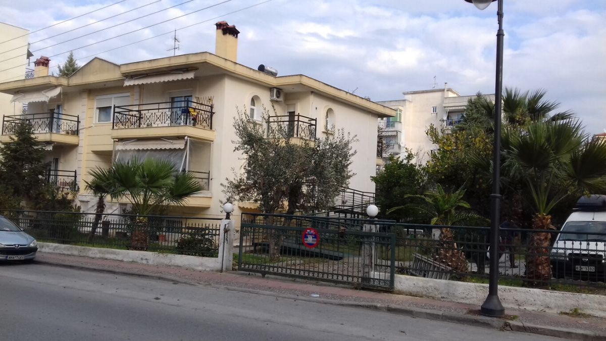 House in Thessaloniki, Greece, 330 sq.m - picture 1