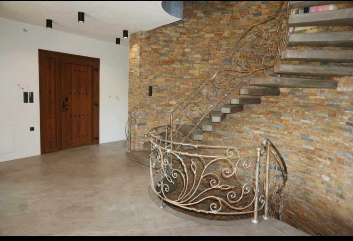 House in Kavala, Greece, 340 sq.m - picture 1