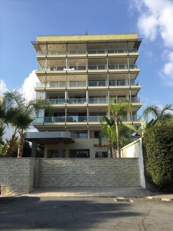 Flat in Limassol, Cyprus, 212 sq.m - picture 1