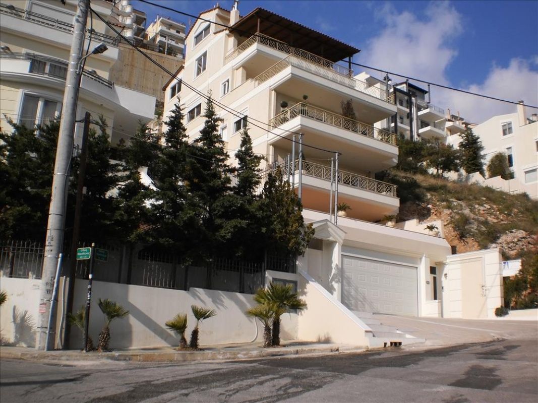 Townhouse in Athens, Greece, 225 sq.m - picture 1