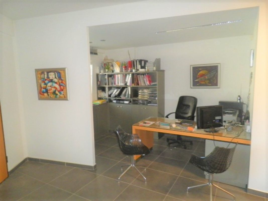 Commercial property in Thessaloniki, Greece, 700 sq.m - picture 1