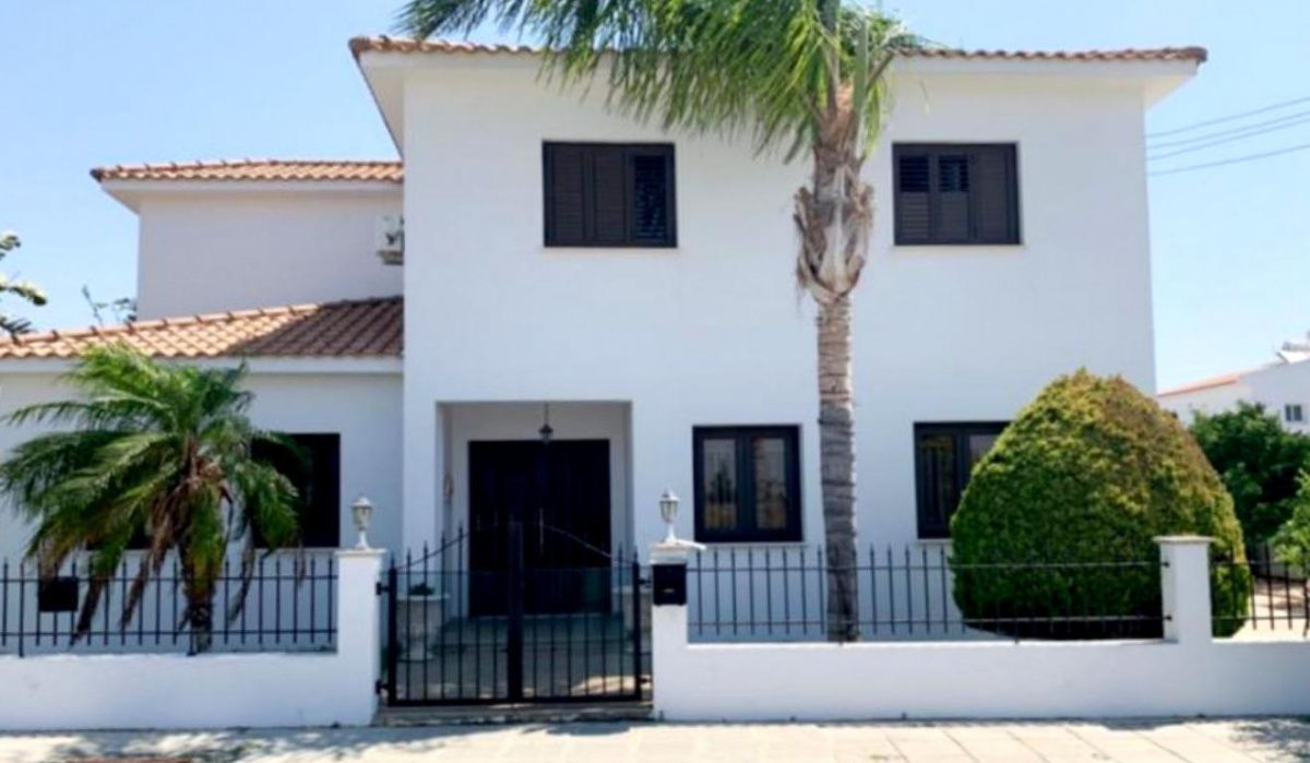 Casa en Lárnaca, Chipre, 270 m2 - imagen 1