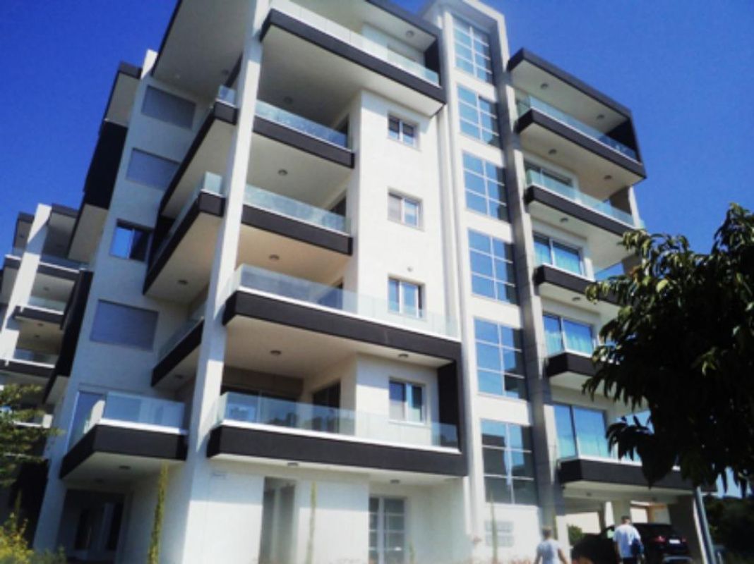Flat in Limassol, Cyprus, 156 m² - picture 1