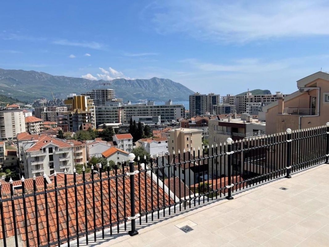 Hotel en Budva, Montenegro - imagen 1
