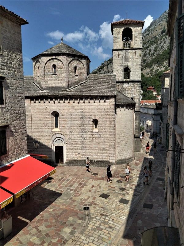 Piso en Kotor, Montenegro, 68 m2 - imagen 1