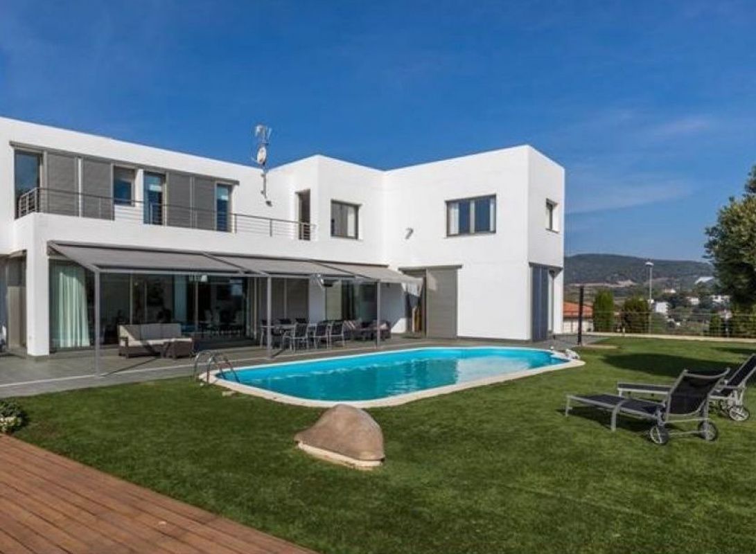 House in Tarragona, Spain, 424 sq.m - picture 1