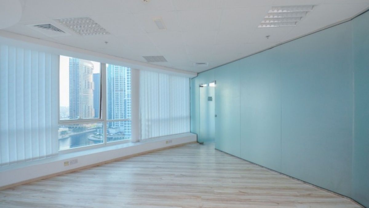 Office in Dubai, UAE, 87 sq.m - picture 1