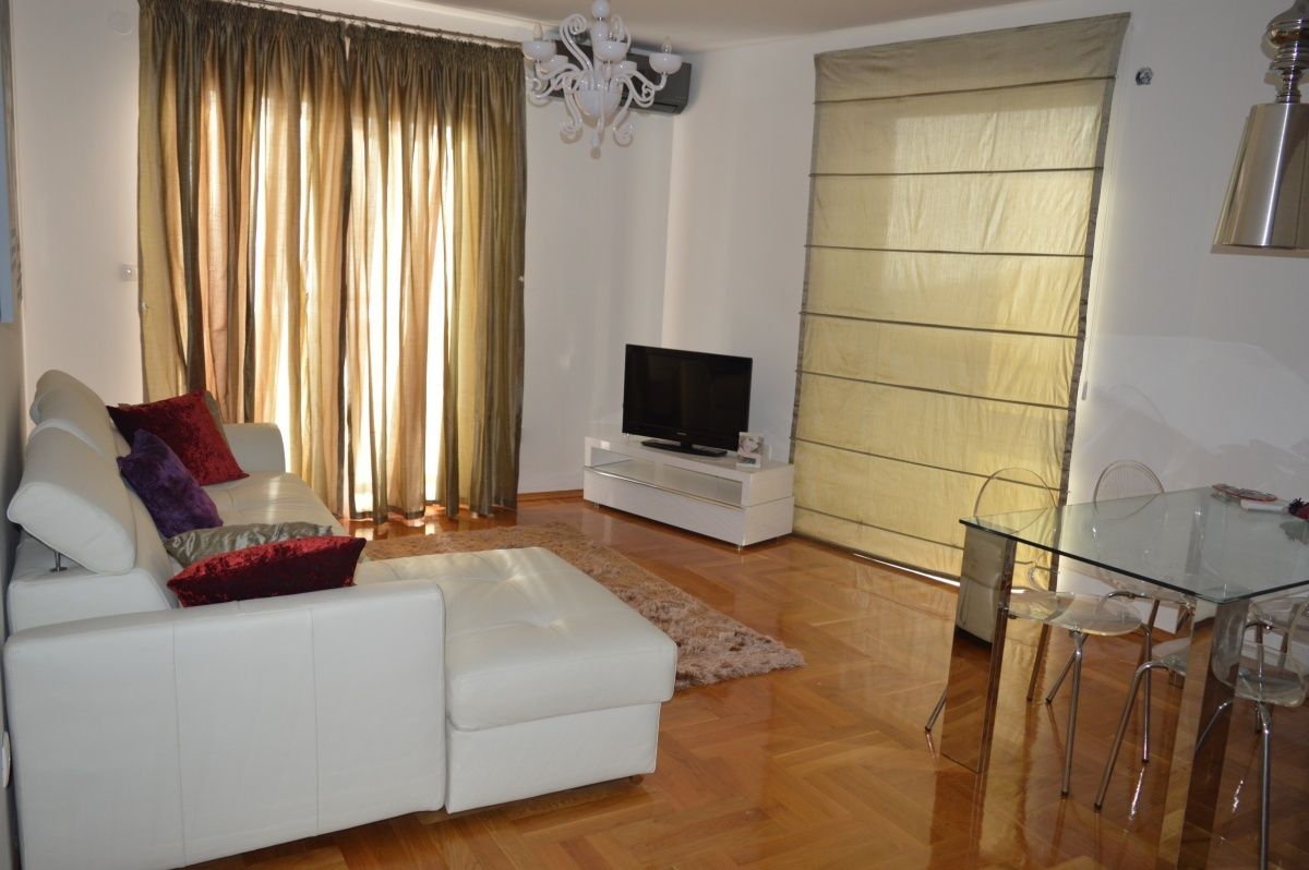 Appartement à Petrovac, Monténégro, 58 m2 - image 1