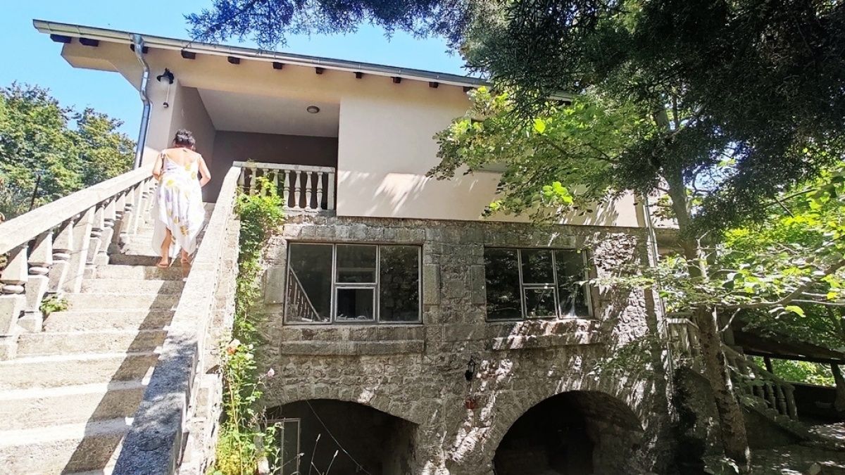 Haus in Markovici, Montenegro, 200 m2 - Foto 1