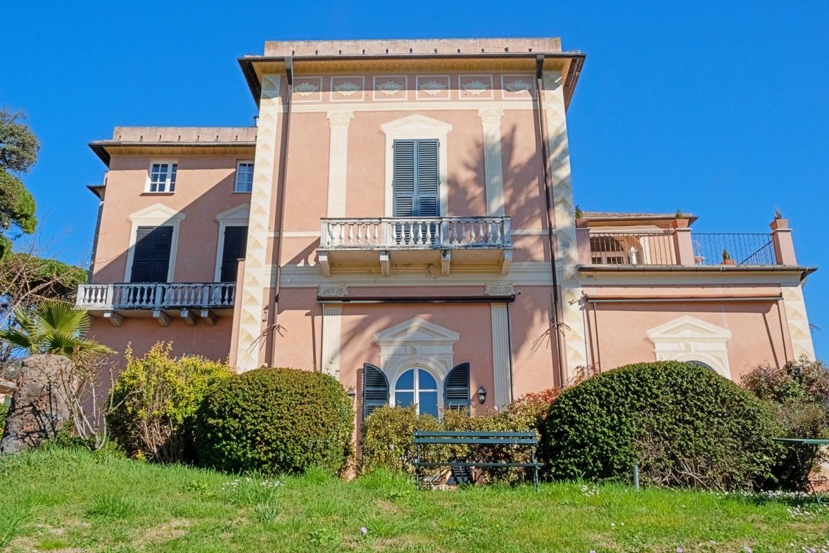 Appartement à Gênes, Italie, 458 m2 - image 1