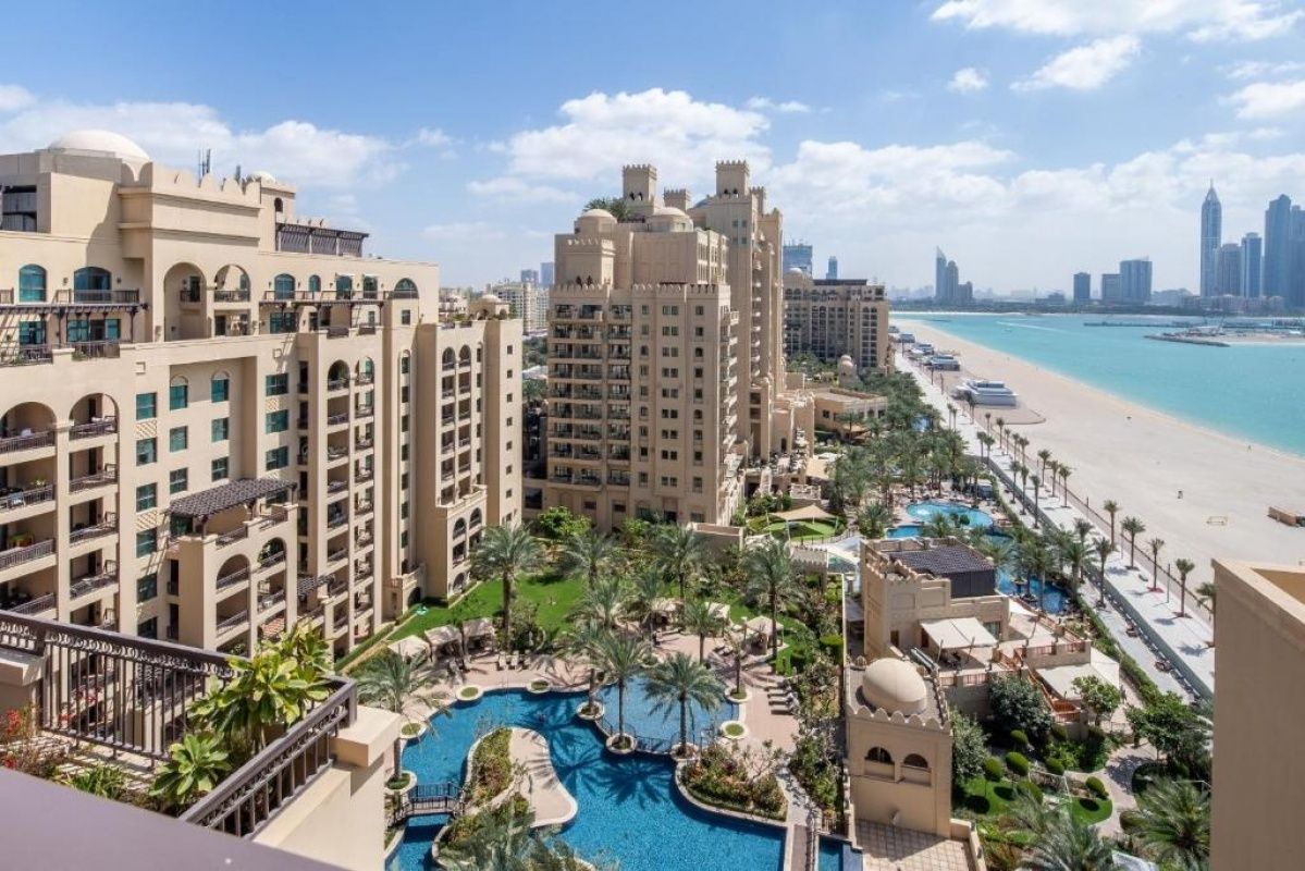 Penthouse in Dubai, UAE, 463 sq.m - picture 1