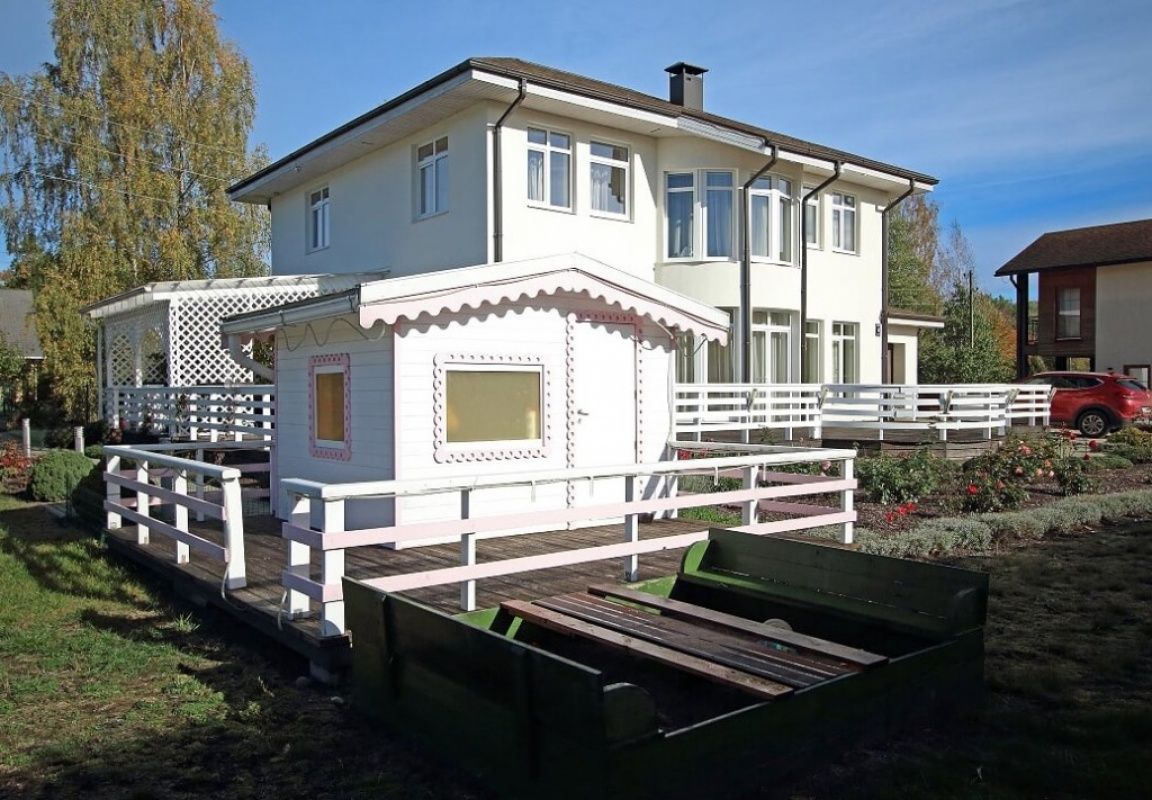 House in Riga District, Latvia, 300 sq.m - picture 1