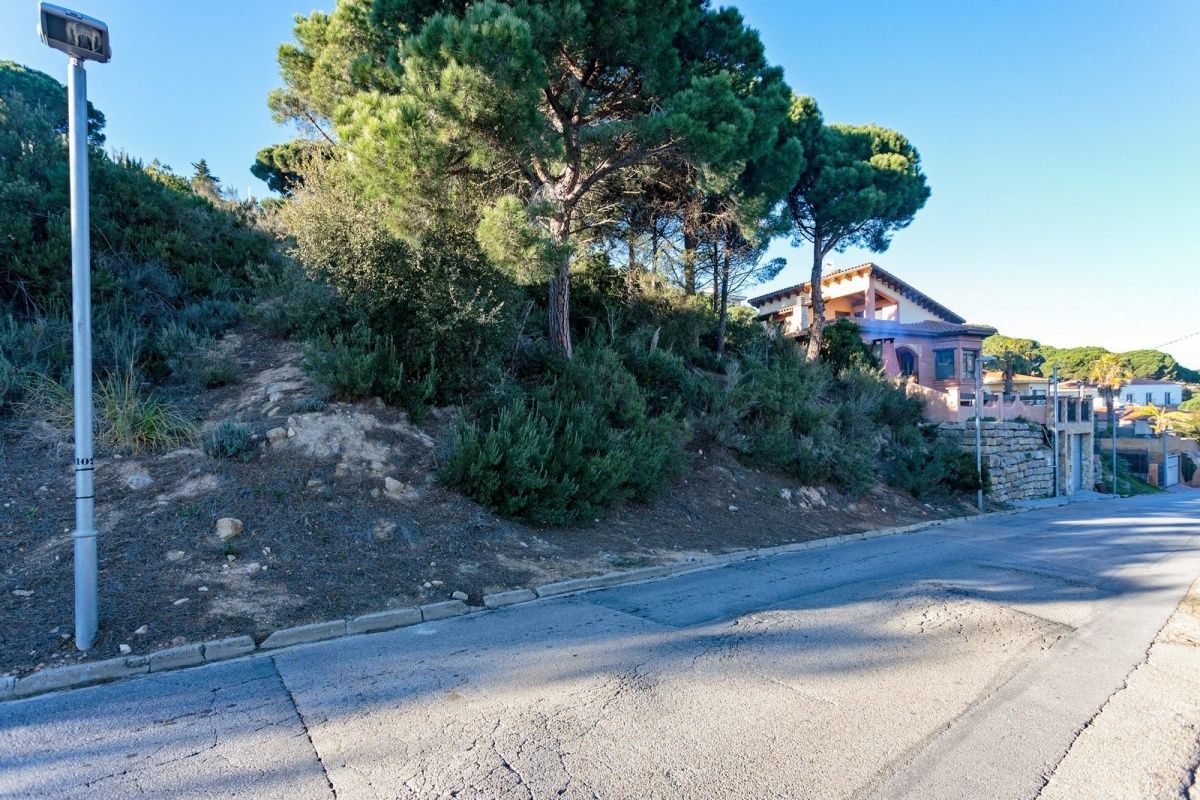 Land on Costa Brava, Spain, 1 045 ares - picture 1