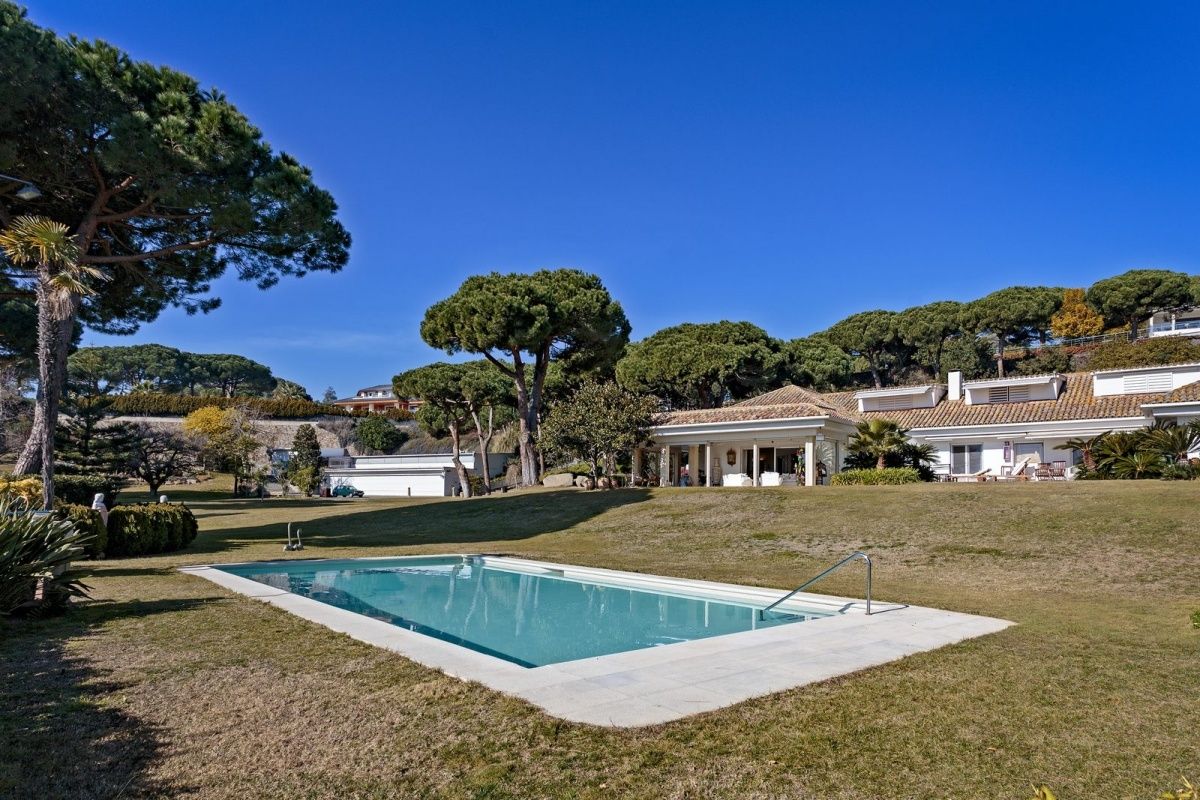 House on Costa del Maresme, Spain, 1 344 sq.m - picture 1