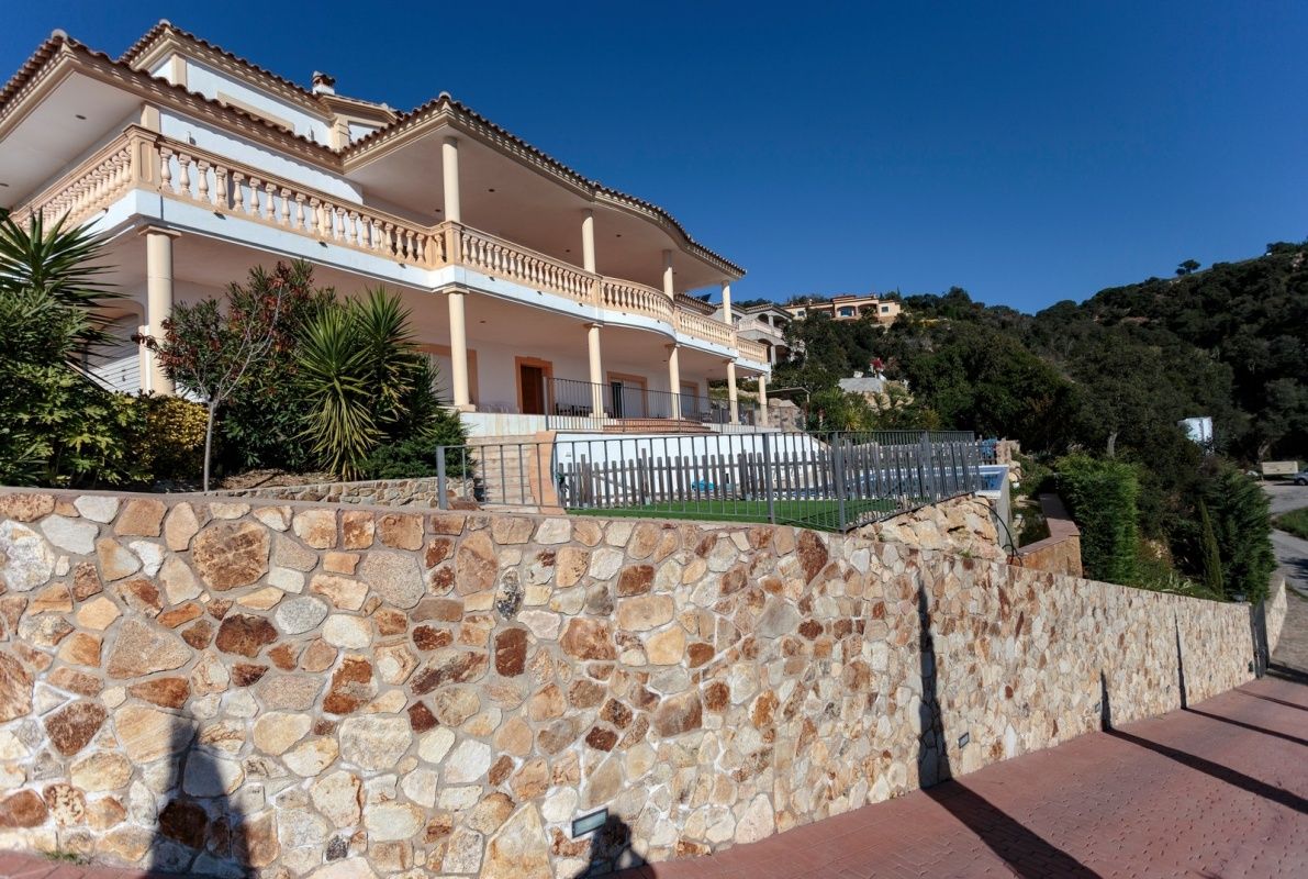 House on Costa Brava, Spain, 473 sq.m - picture 1