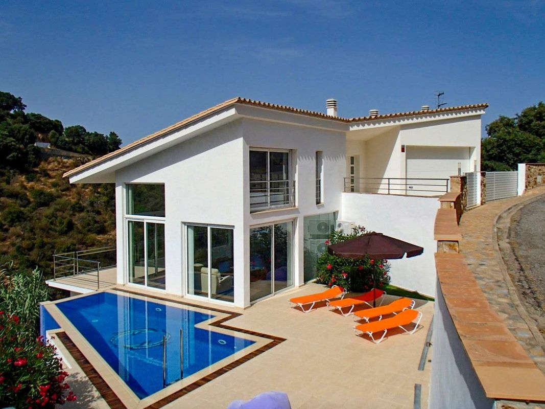 House on Costa Brava, Spain, 417 sq.m - picture 1